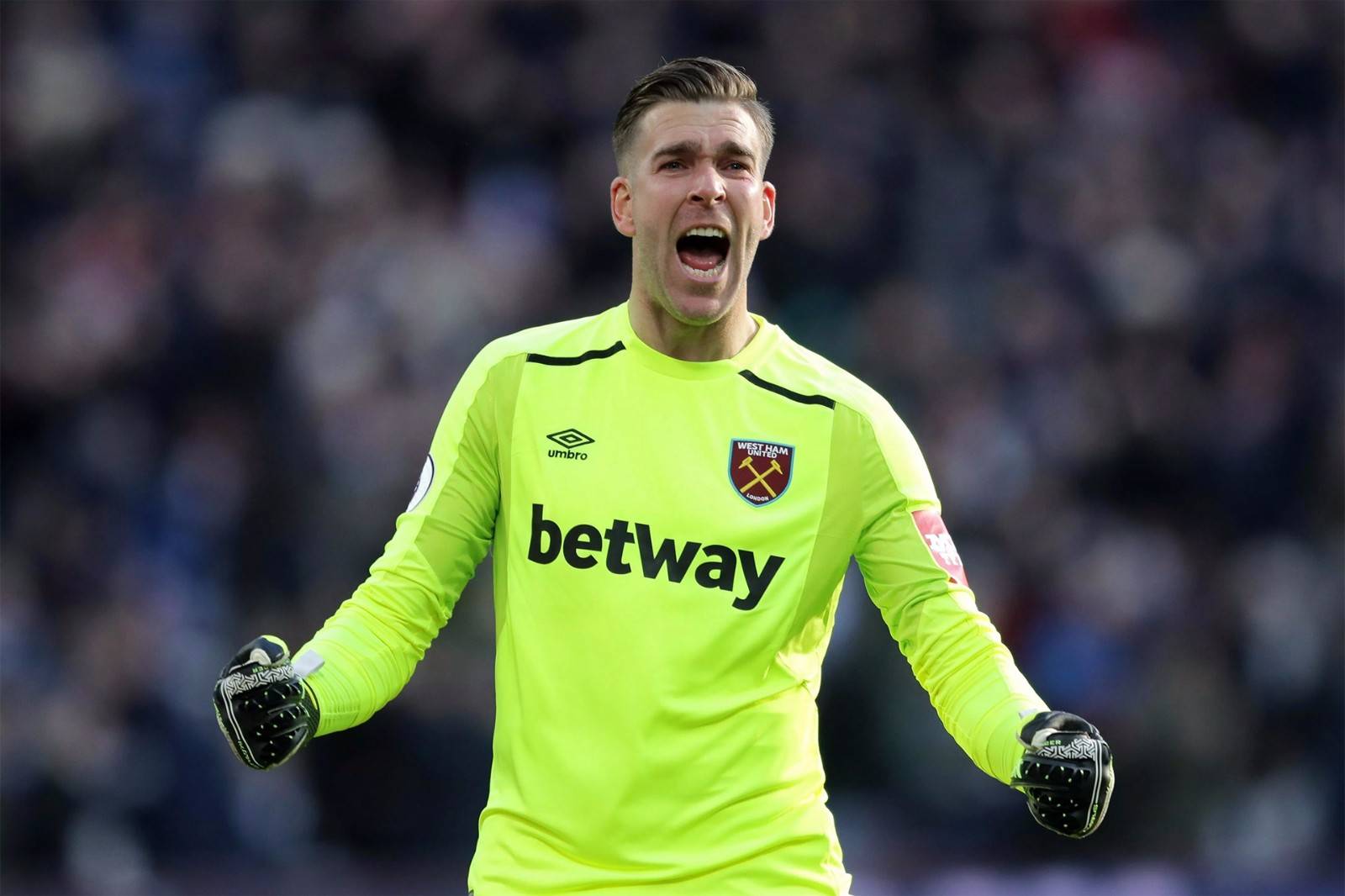 爱游戏入口-赛前西汉姆调整名单以备英超；主帅复盘环节打磨；引发热议；球队文化再被提及的简单介绍